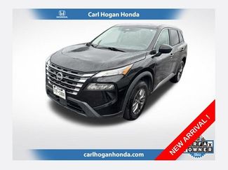 Used 2024 Nissan Rogue S FWD video 1