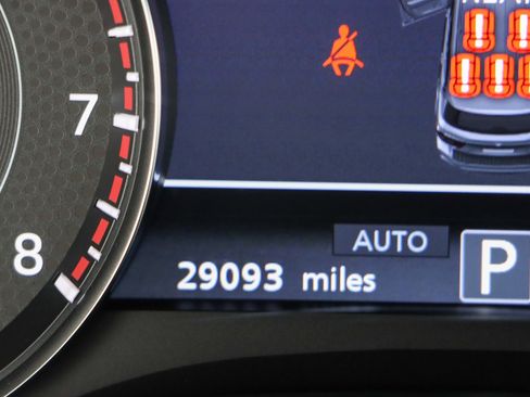 Used 2024 Nissan Armada SL w/ Midnight Edition Package image 17