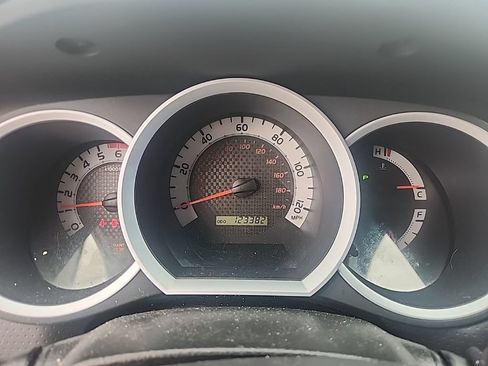 Used 2015 Toyota Tacoma PreRunner w/ SR5 Package RWD image 20