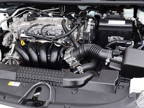 Used 2021 Toyota Corolla LE FWD image 56