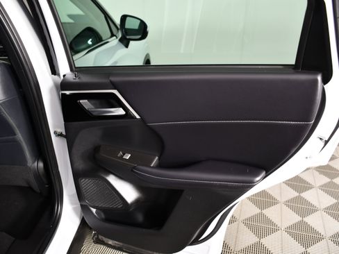 Used 2023 Mitsubishi Outlander SE AWD/4WD image 43