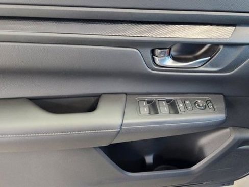 Used 2025 Honda CR-V LX image 20