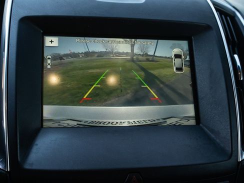 Used 2018 Ford Edge Titanium w/ Equipment Group 302A image 39