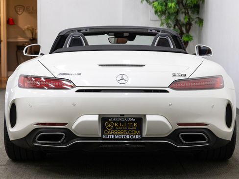 Used 2018 Mercedes-Benz AMG GT C image 4