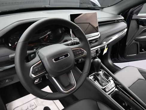 New 2026 Jeep Compass Latitude AWD/4WD image 27