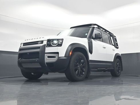 Used 2020 Land Rover Defender 110 HSE AWD/4WD image 20