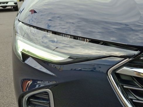 Used 2021 Buick Envision Essence w/ Technology Package I image 10