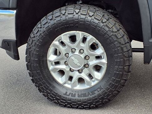 Used 2020 Chevrolet Silverado 2500 LTZ w/ LTZ Convenience Package AWD/4WD image 27