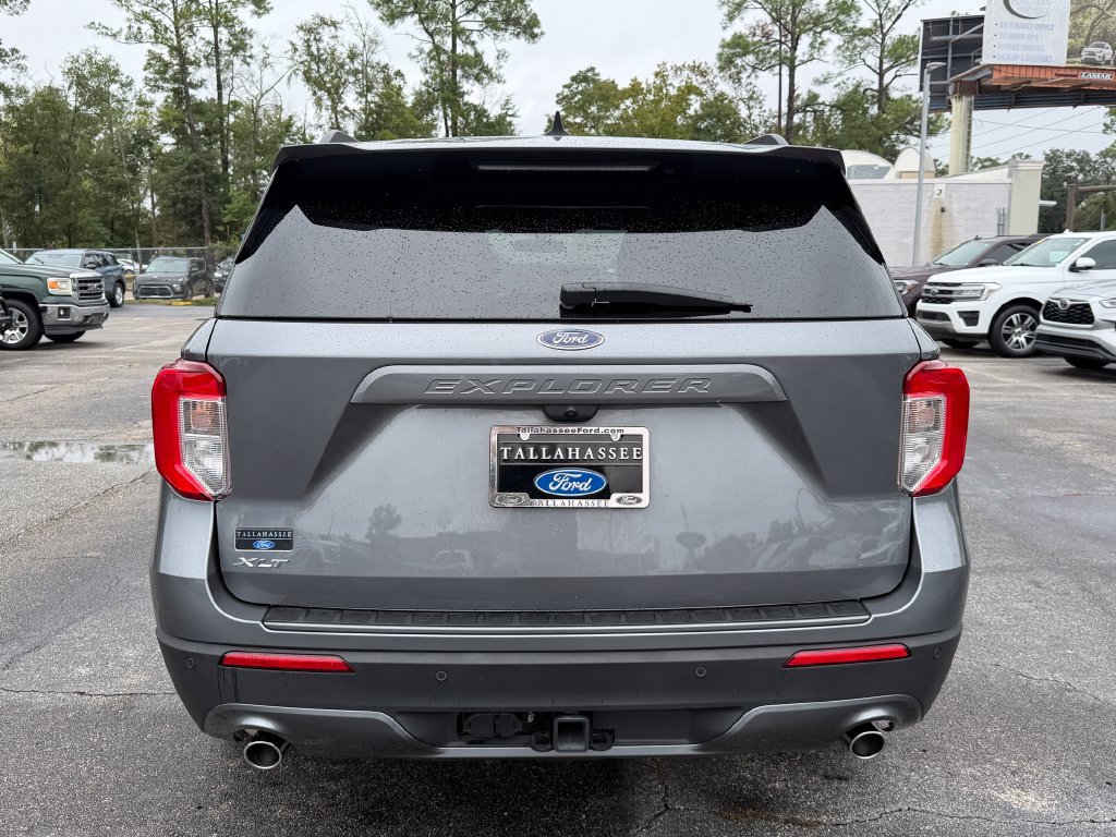 Used 2023 Ford Explorer XLT w/ Equipment Group 202A RWD image 3