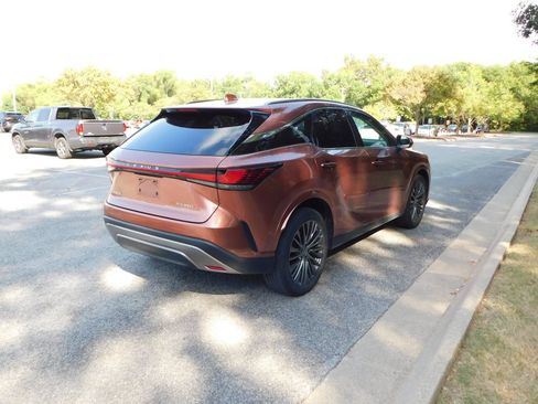 Used 2023 Lexus RX 350 FWD w/ Accessory Package (Z1) image 4