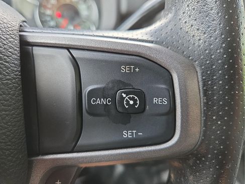 Used 2023 RAM 2500 Tradesman w/ Chrome Appearance Group AWD/4WD image 18