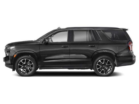 Used 2022 Chevrolet Tahoe RST image 3