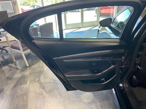 Used 2020 MAZDA MAZDA3 Sedan w/ Premium Package FWD image 15