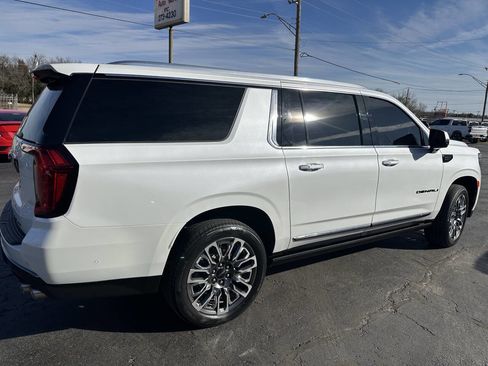 Used 2023 GMC Yukon XL Denali Ultimate image 6