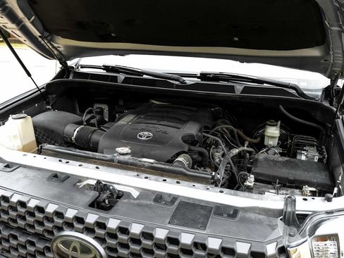 Used 2018 Toyota Tundra SR5 image 45