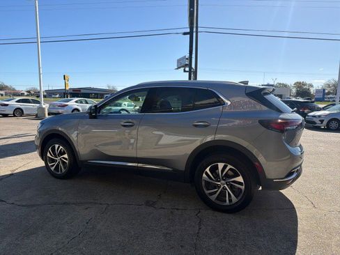 Used 2023 Buick Envision Essence image 9