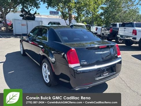 Used 2015 Chrysler 300 C Platinum w/ Harman/Kardon Audio Group AWD/4WD image 6