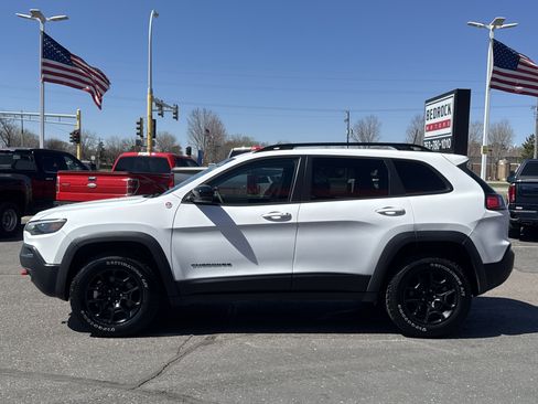 Used 2022 Jeep Cherokee Trailhawk w/ Trailer Tow Group AWD/4WD image 8