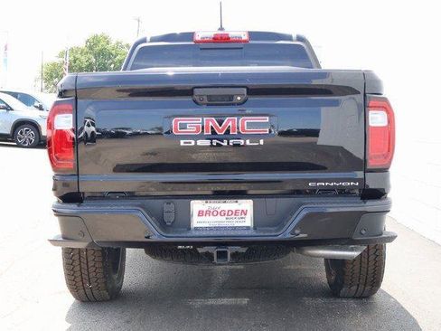 New 2025 GMC Canyon Denali image 5