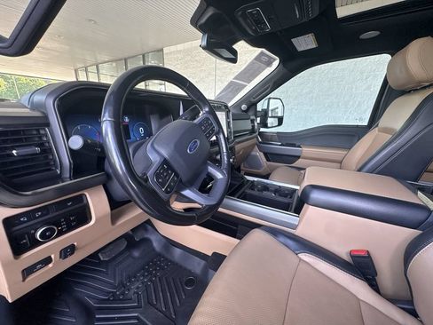 Used 2023 Ford F350 Lariat w/ Lariat Ultimate Package AWD/4WD image 10