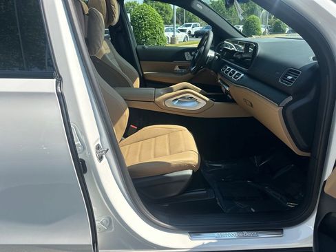New 2026 Mercedes-Benz GLS 450 4MATIC image 14