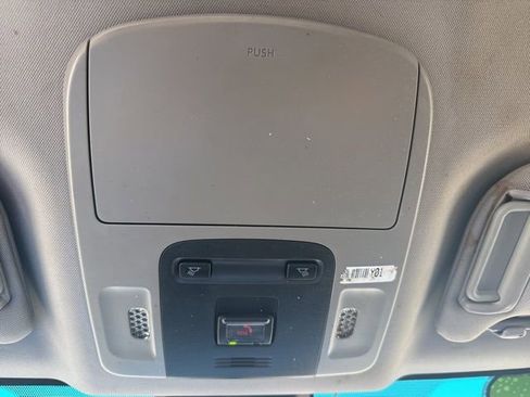 Used 2021 Toyota Camry SE image 21