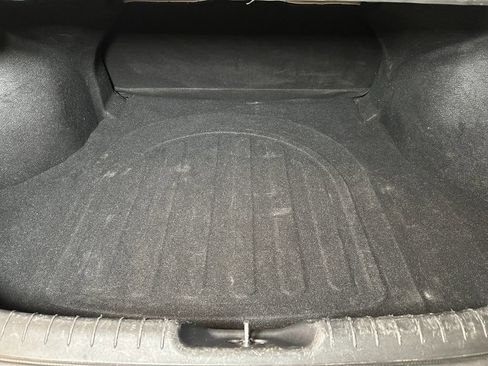 Used 2023 Hyundai Elantra SE image 21