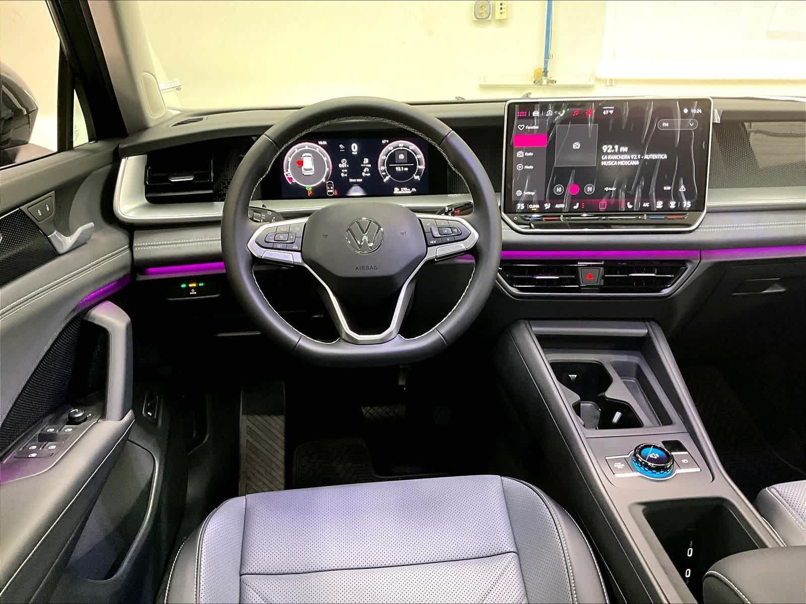 New 2026 Volkswagen Tiguan SE AWD/4WD image 15