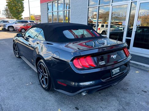 Used 2023 Ford Mustang Premium image 5