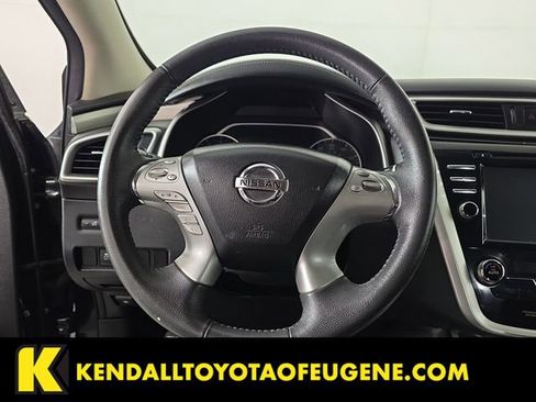 Used 2017 Nissan Murano SV image 10