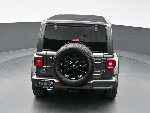 Used 2021 Jeep Wrangler Unlimited Sahara AWD/4WD image 34