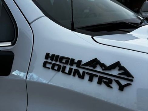 New 2026 Chevrolet Silverado 1500 High Country AWD/4WD image 7