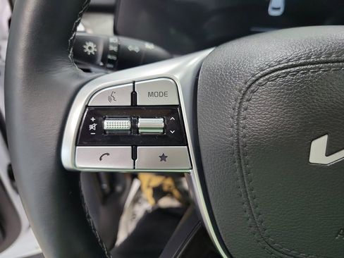 Used 2025 Kia Telluride EX X-Line image 7