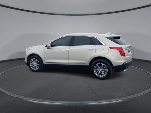 Used 2017 Cadillac XT5 Luxury FWD image 5