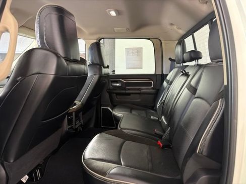 Used 2022 RAM 2500 Laramie w/ Chrome Appearance Group AWD/4WD image 35