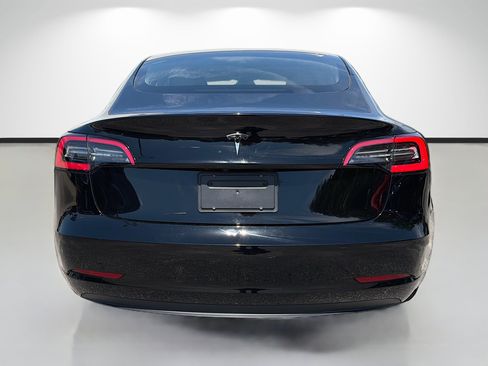 Used 2023 Tesla Model 3 Standard Range RWD image 4