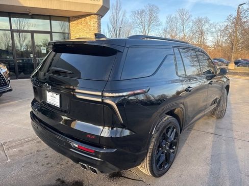 Used 2024 Chevrolet Traverse RS w/ LPO, Floor Liner Package image 3