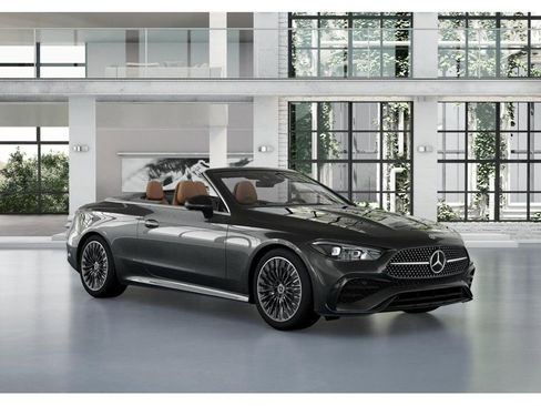 Used 2025 Mercedes-Benz CLE 450 4MATIC Cabriolet image 11