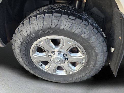 Used 2017 RAM 3500 Laramie image 37