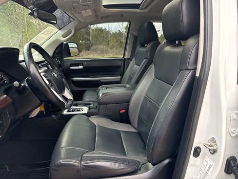 Used 2019 Toyota Tundra Limited w/ Limited Premium Package image 22