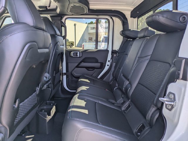 New 2026 Jeep Gladiator Sport AWD/4WD image 14