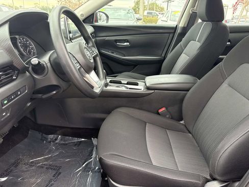 Used 2023 Nissan Sentra SV image 19