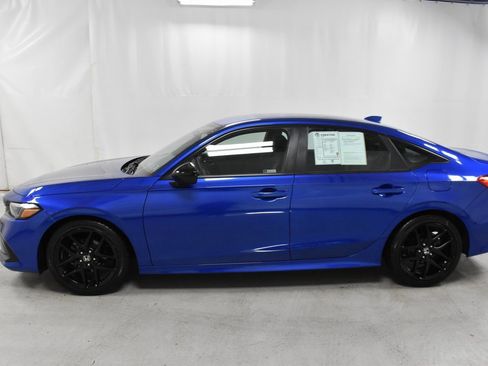 Used 2023 Honda Civic Sport image 8