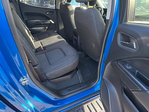 Used 2022 Chevrolet Colorado LT w/ LT Convenience Package image 21