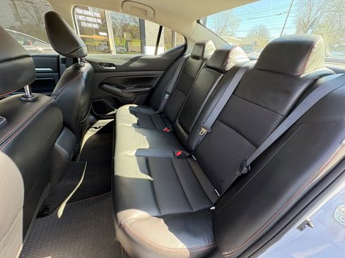 Used 2024 Nissan Altima 2.5 SR FWD image 15