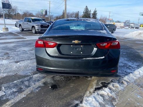 Used 2016 Chevrolet Malibu LT w/ Leather Package image 4