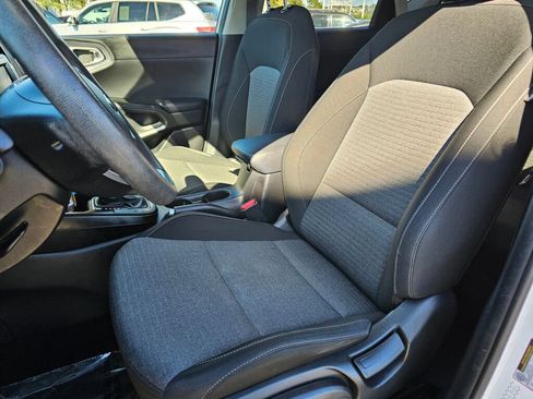 Used 2020 Kia Soul S FWD image 19