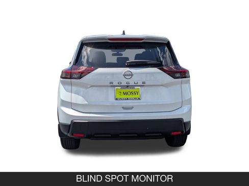 New 2026 Nissan Rogue SV FWD image 8