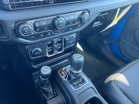 New 2026 Jeep Gladiator Sport image 27