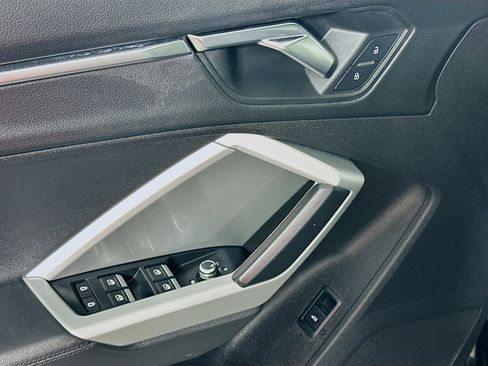 Used 2019 Audi Q3 2.0T Premium Plus image 15